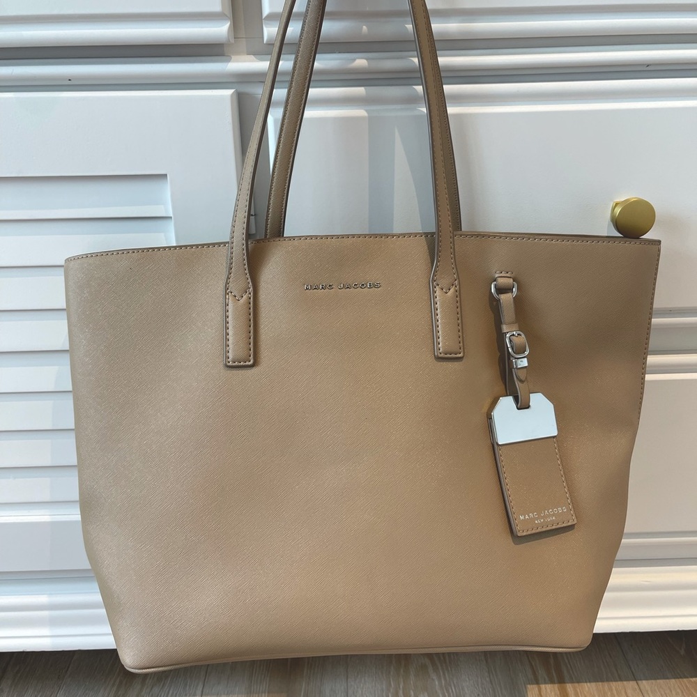 Marc Jacobs Tan Tote Bag